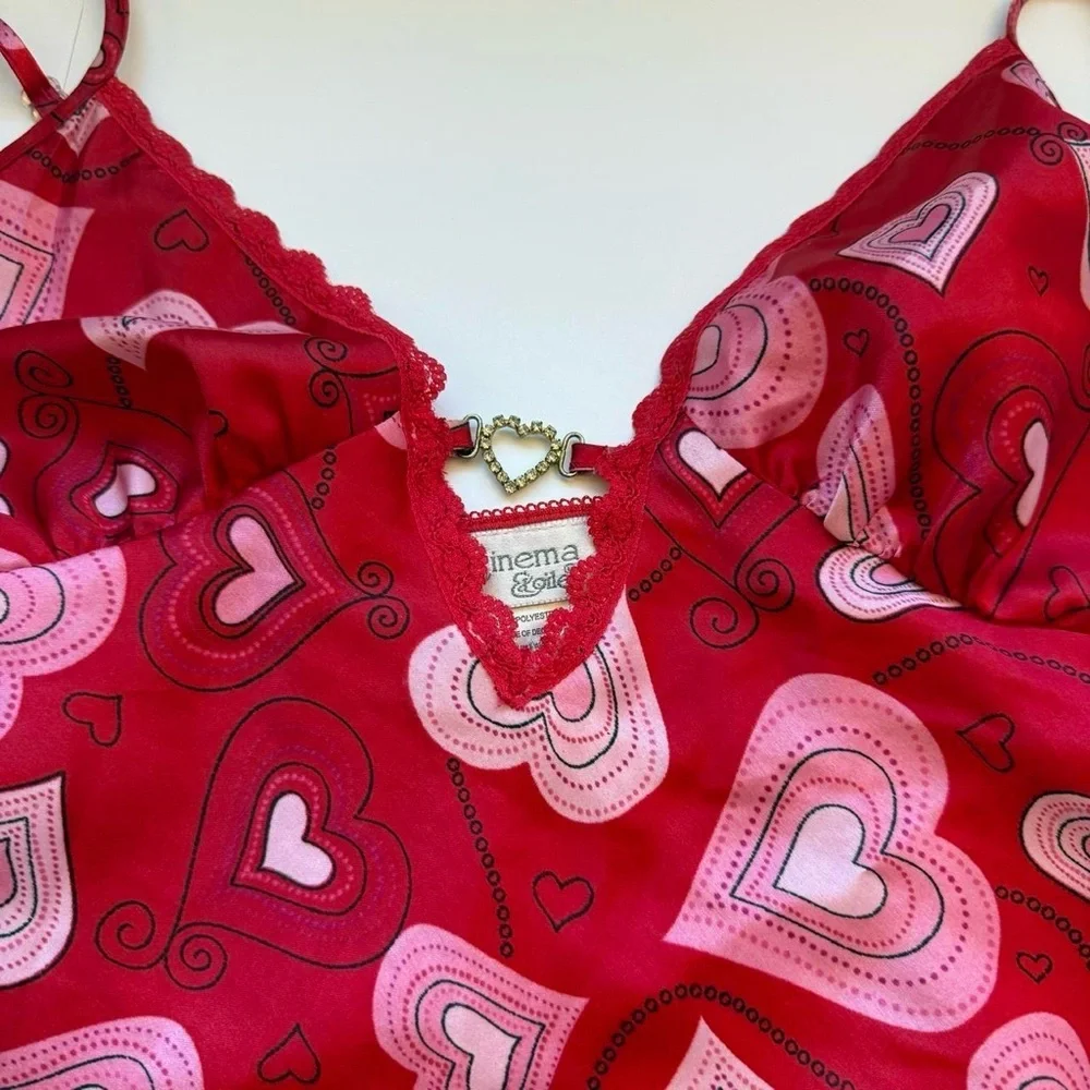Heart Patterned Red Chemise - Picture 3 of 4